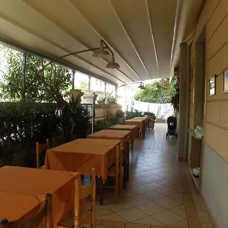 Kim Otel Viareggio